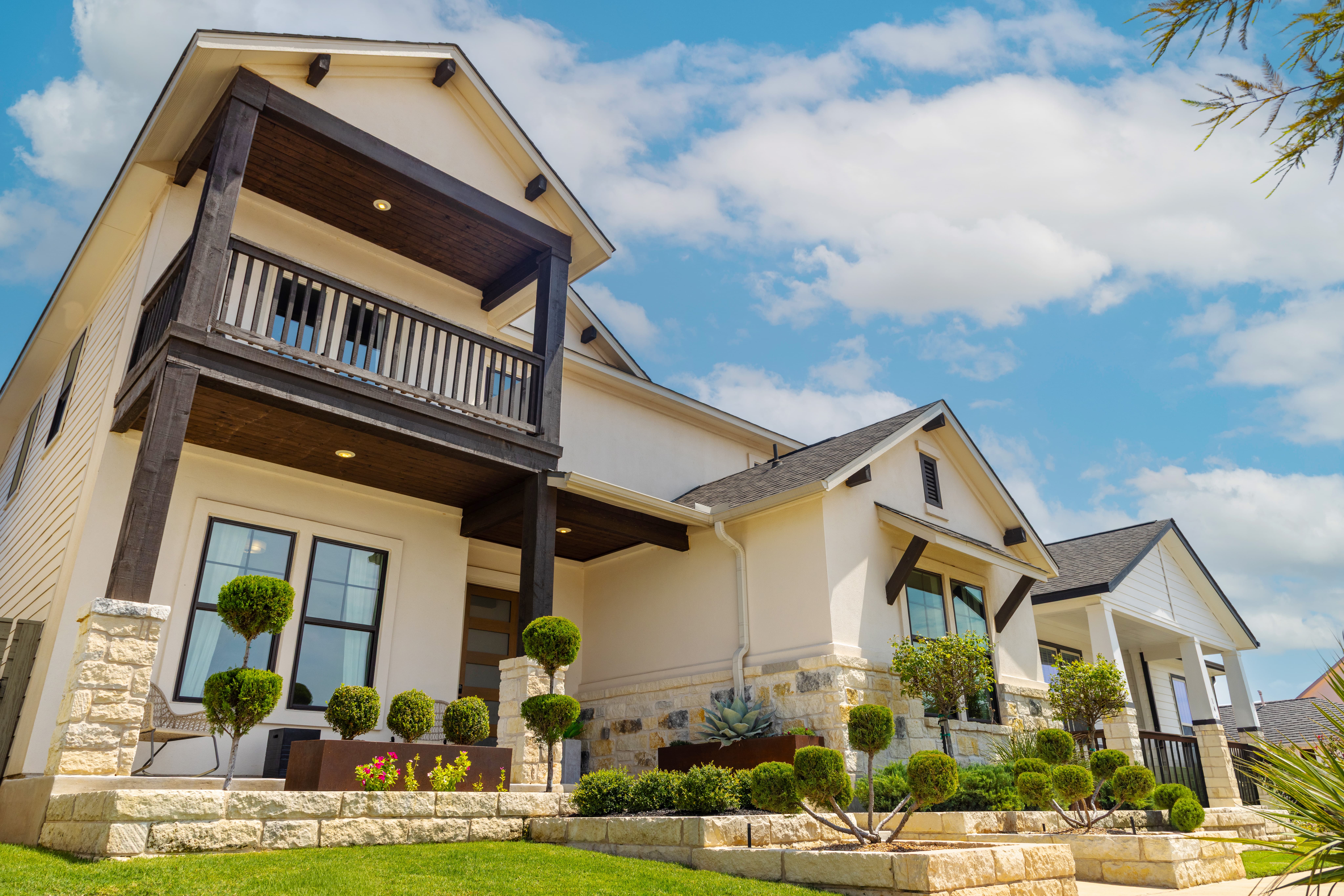 Example of a new home in Adelton