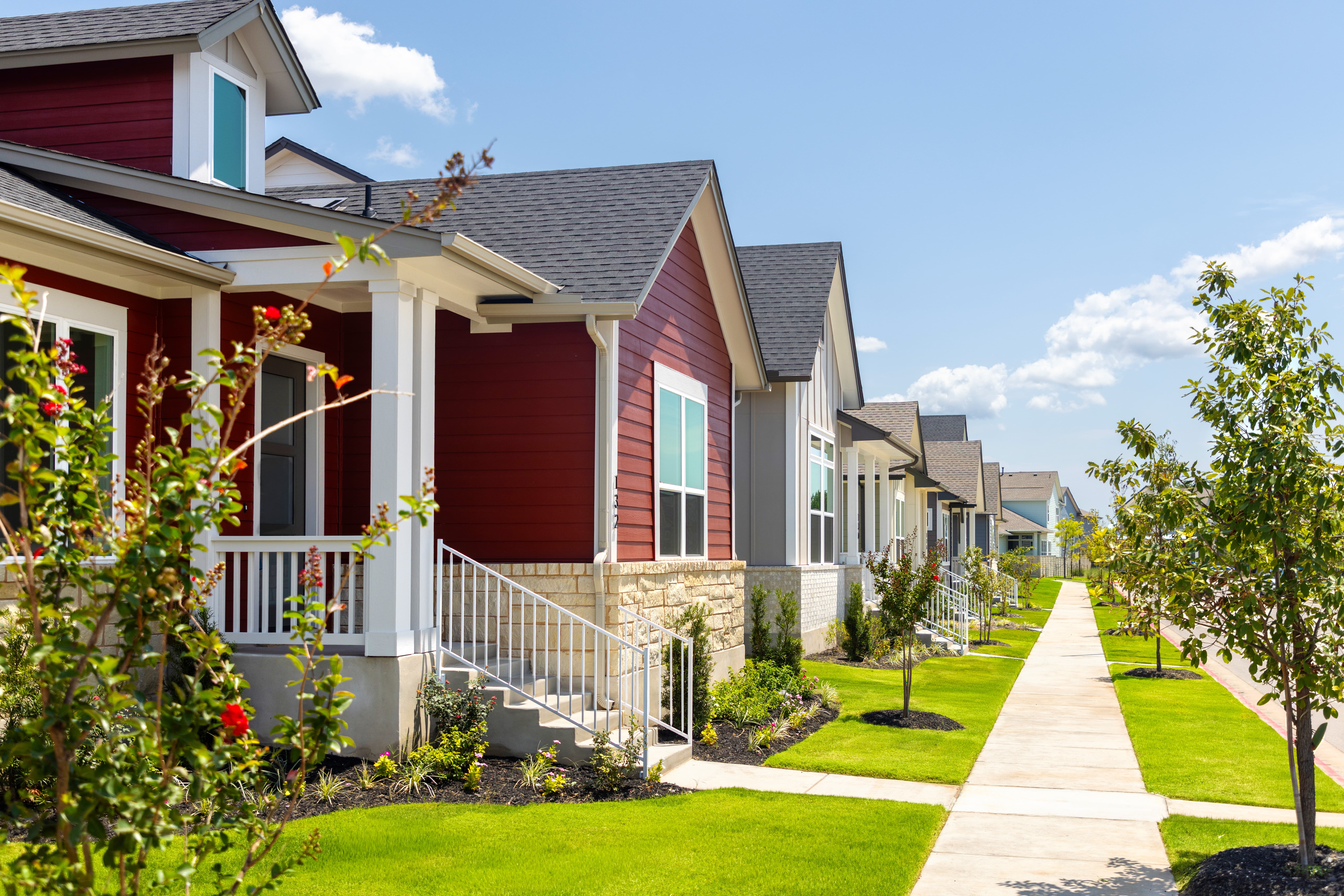 Example of a new home in Adelton